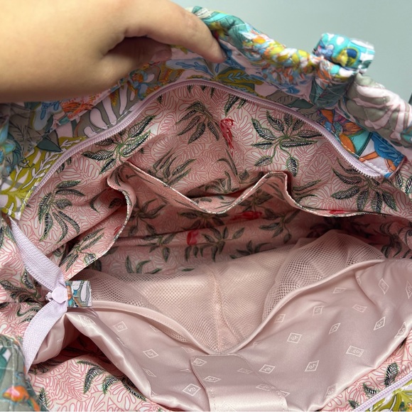 Vera Bradley recycled cotton tote bag in rainforest canopy - Picture 9 of 15